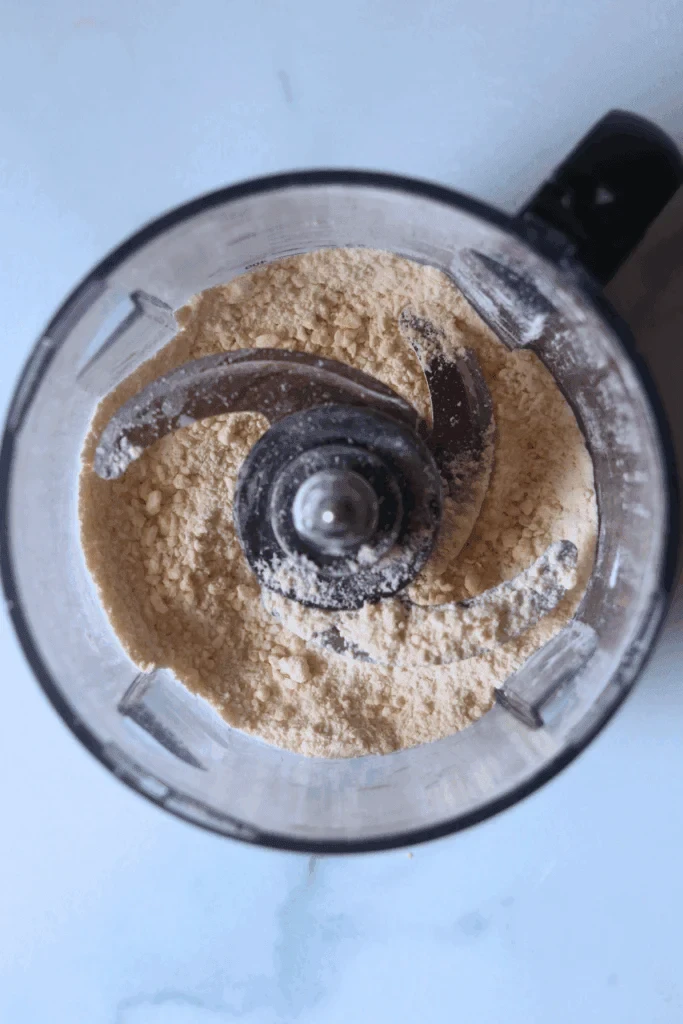 How to Make Sourdough Ritz Crackers