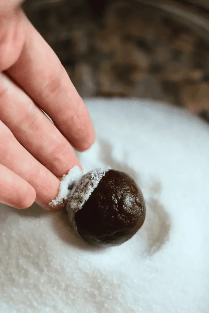 How to Make Sourdough Crinkle Cookies: